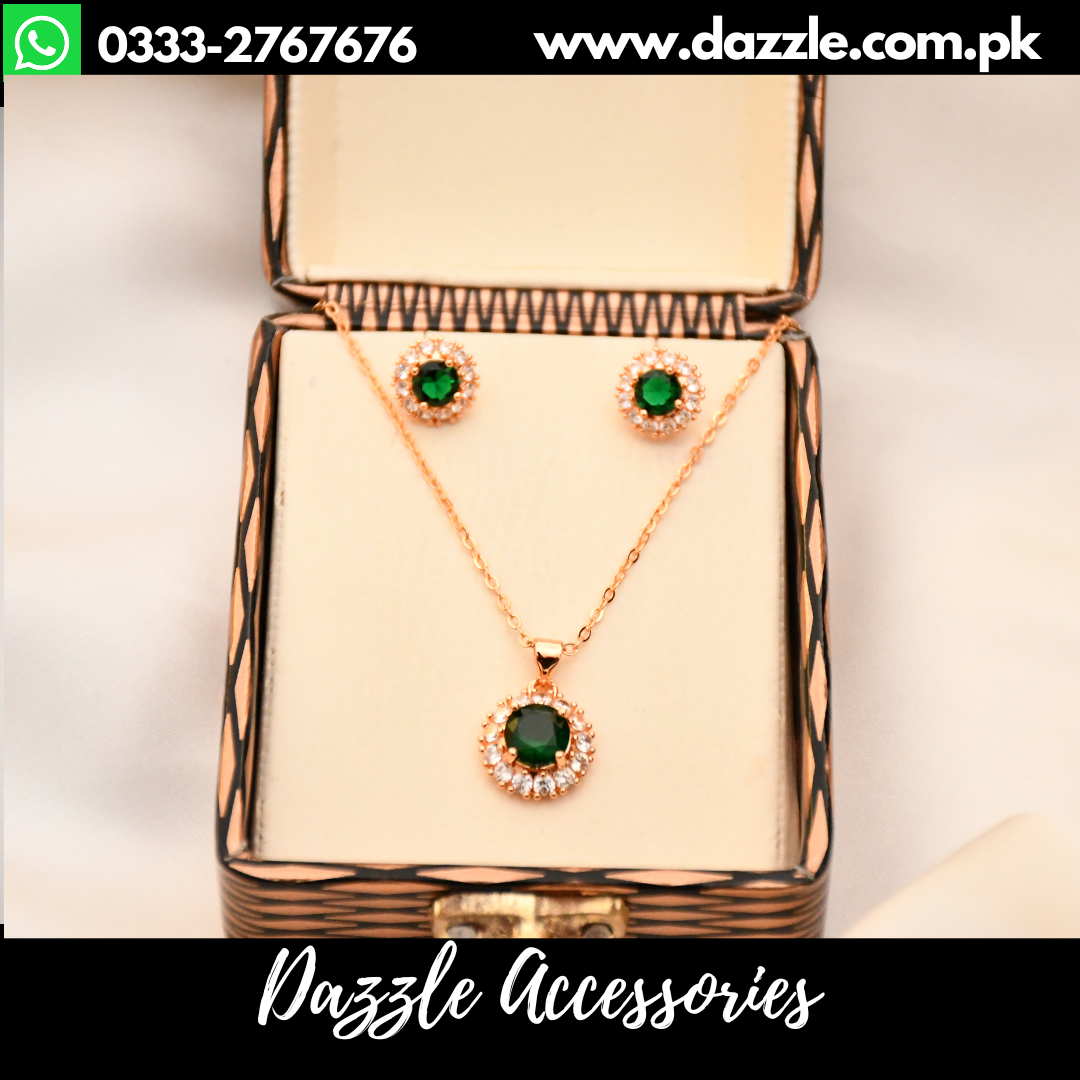 Emerald hot sale pendant sets