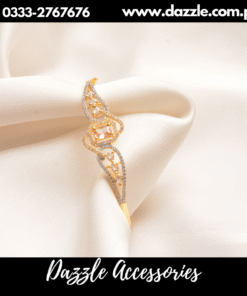 Golden Fashionable Girls Openable Bracelet