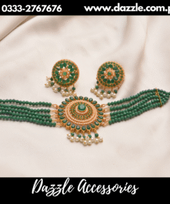 Green Choker with earrings