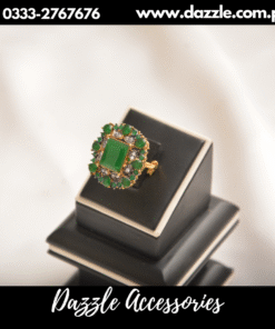 Glamorous  green  ring