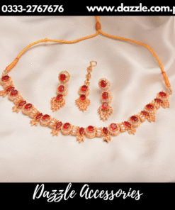 Inspiring red golden carat set