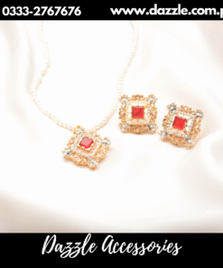 artisans gold plated pendant set