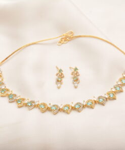 captivating gold mint set