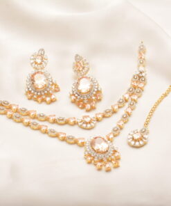 intriguing carat set