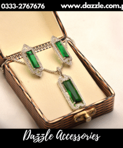 Emerald Green Silver Pendant with Stud Earrings