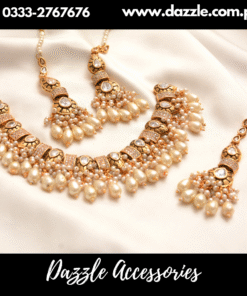 Elegant vintage Golden Bridal set