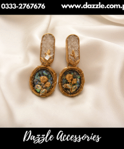 Luxurious crushed earrings