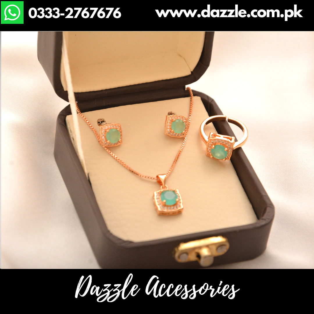 Stunning Zirconia Mint Pendant Set