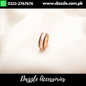 Dreamy Black Band Ring