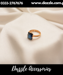 sapphire gold sqaure gem ring