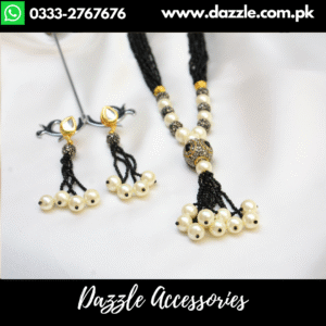 Vintage Classy Black White Maala