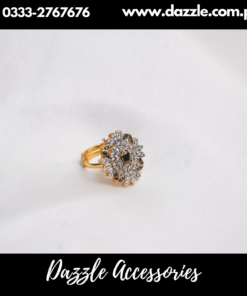 Elegant zircon black ring