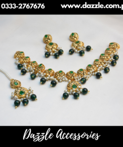 Green Antique Small Necklace